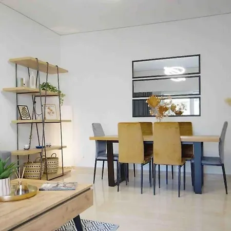Alkuoni Lux Flat At Pfaliro